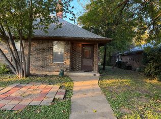 216 Matt Pl, Grand Prairie, TX 75051