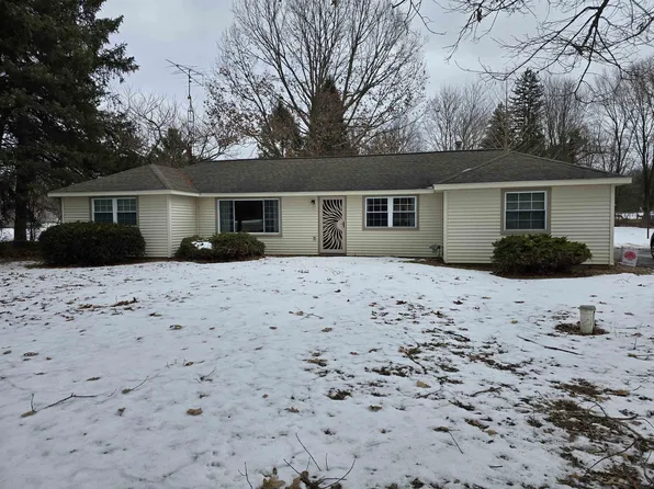 8394 N Clio Rd, Mount Morris, MI 48458