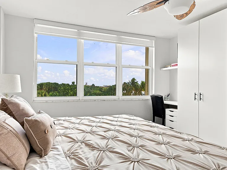 2121 N Ocean Blvd #405W — Photo 25
