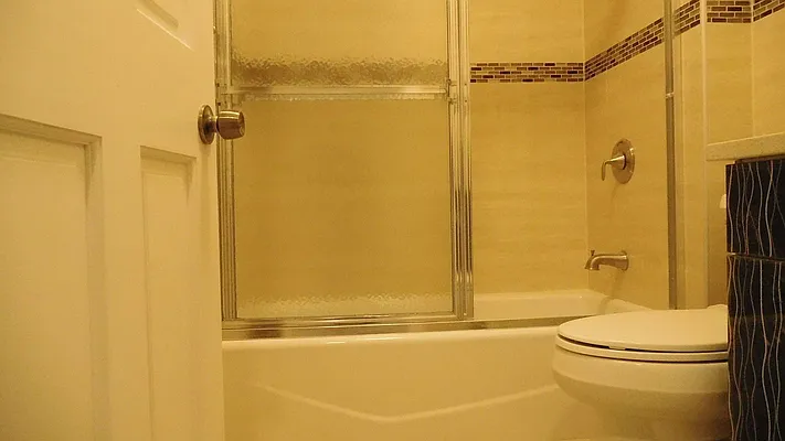 Rented by Metroperty Realty LLC | media 2