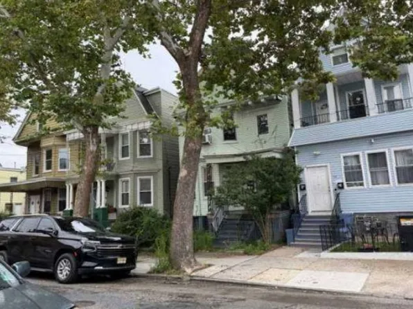 96 Clerk St, Jersey City, NJ 07305