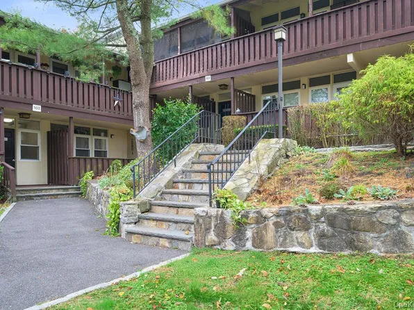 103 Wiltshire Road #D6, Scarsdale, NY 10583