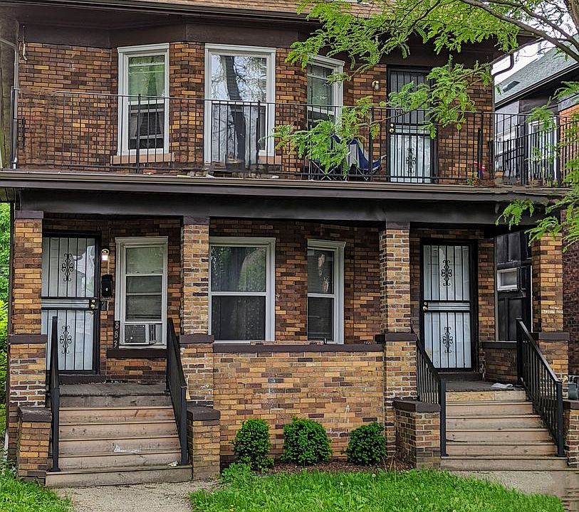 2nd image of 883-885 Blaine Ave