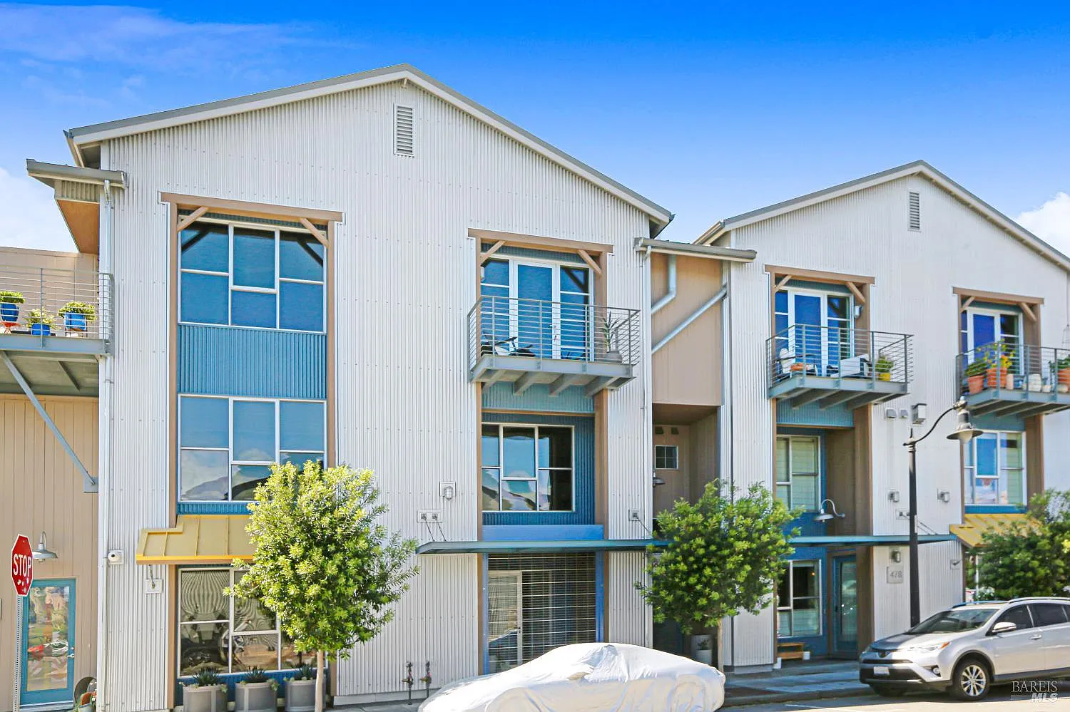 486 1st Street photo 1