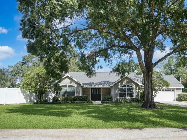 2201 Howard Ln, Tampa, FL 33612