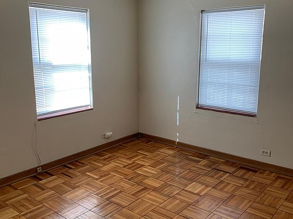 3rd image of 1135 Goodhue Blvd APT 3