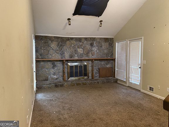 5th image of 3958 Cotswold Dr SW
