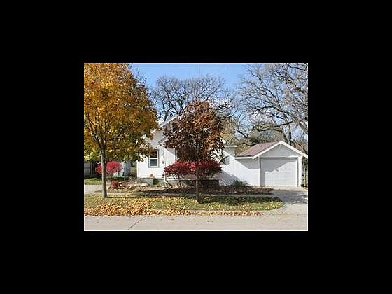 2nd image of 636 N 8th St