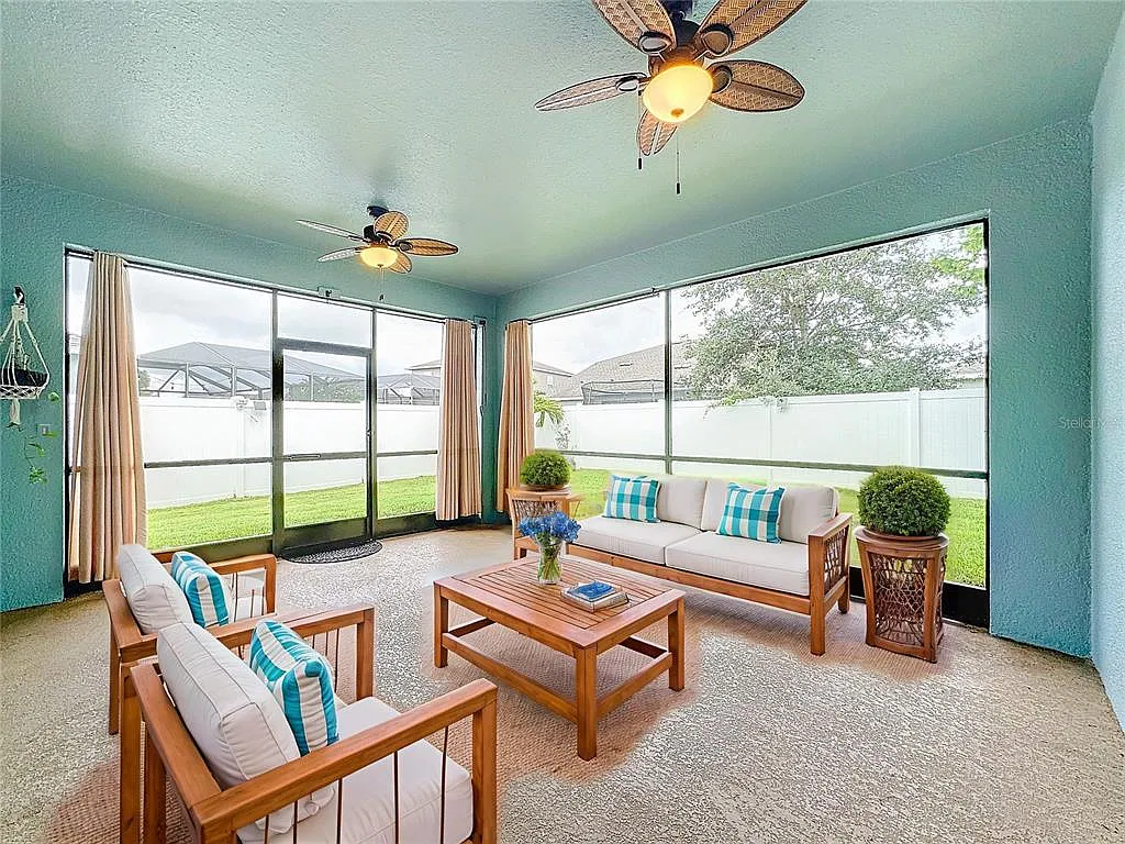 3 bed, 2.0 bath, 2186 sqft, $2,700 — Photo 4