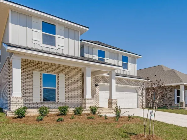 128 Albatross St, Cantonment, FL 32533