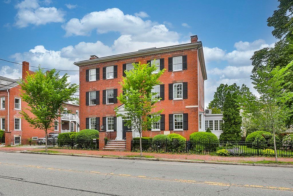 124 High St, Newburyport, MA 01950 MLS 73128158 Zillow