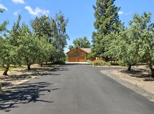 29899 E River Rd, Escalon, CA 95320
