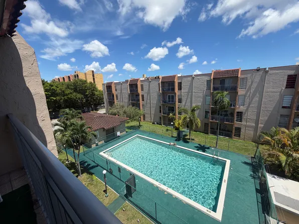 4845 NW 7th St #4095, Miami, FL 33126