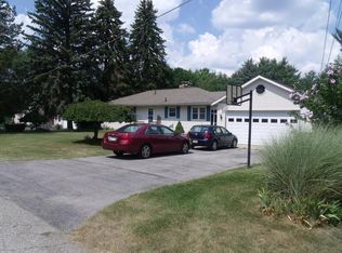 4823 Luxemburg St SE, Grand Rapids, MI 49546