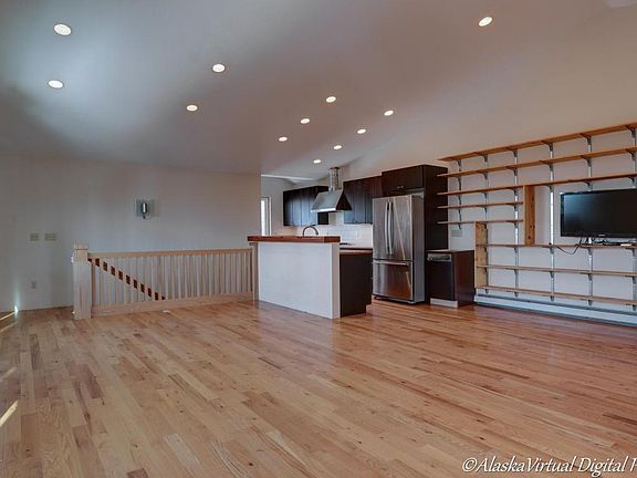 4th image of 7600 Wildwood Cir