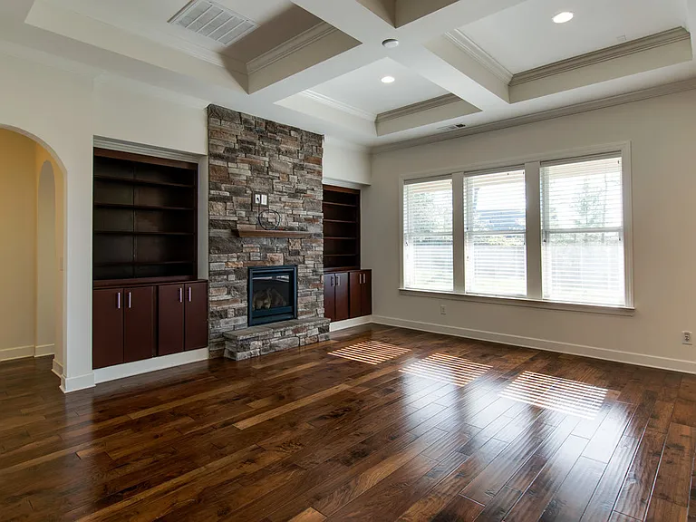 1205 Cressy Ln — Photo 7