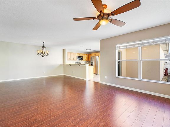 4th image of 13858 Phoenix Dr