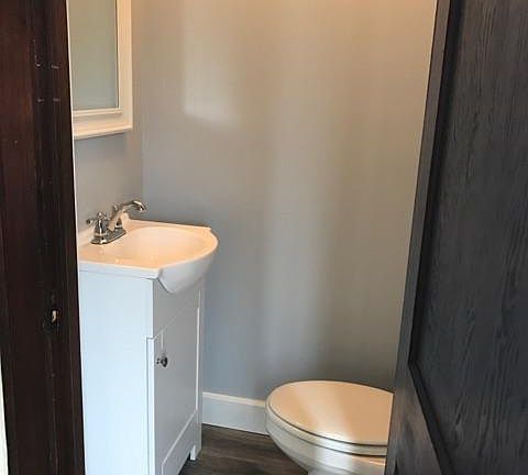 2nd image of 605 Washington Ave