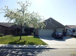 12711 Larkin Dr, Bakersfield, CA 93312
