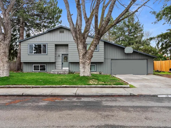 602 N Conway Pl, Kennewick, WA 99336