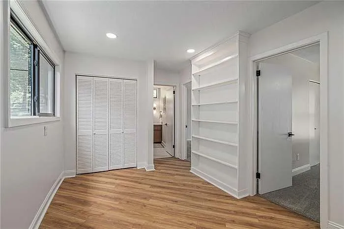 9136 Grant Ln — Photo 14