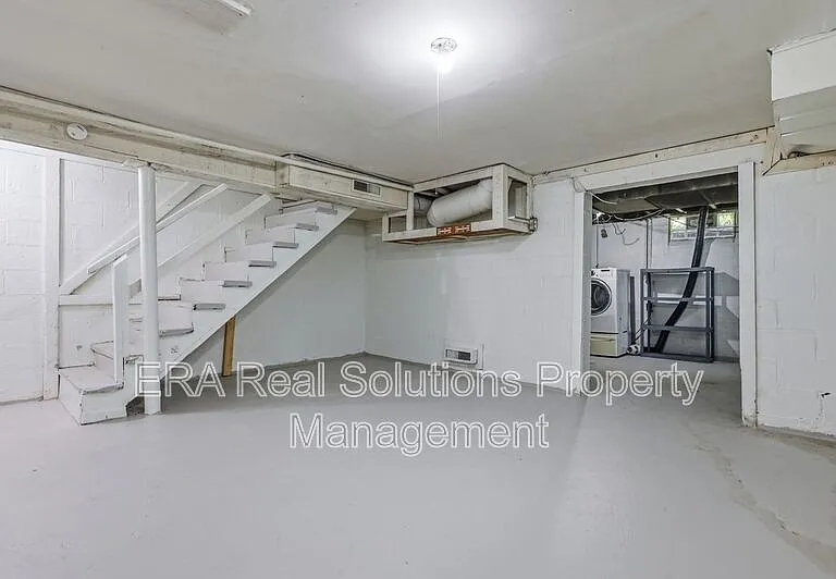 2920 Ruhl Ave — Photo 20