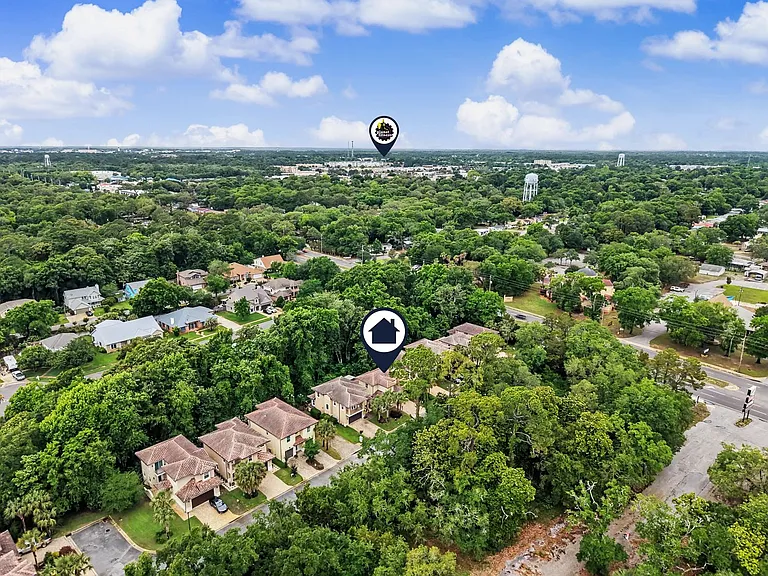 490 Soundview Ct — Photo 50