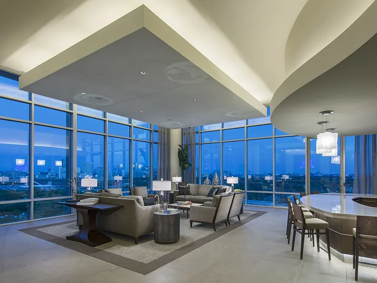 Rooftop Lounge