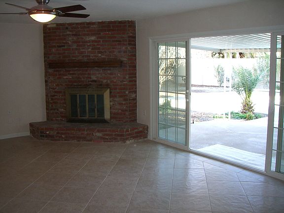 5th image of 3747 Greencrest Dr