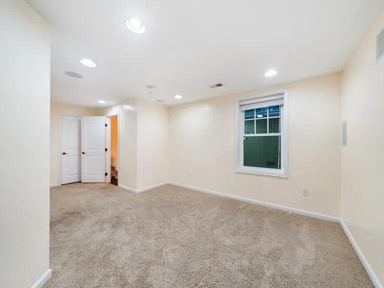 3114 Raintree Dr — Photo 21