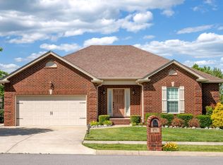 176 Longspur Dr, Gallatin, TN 37066