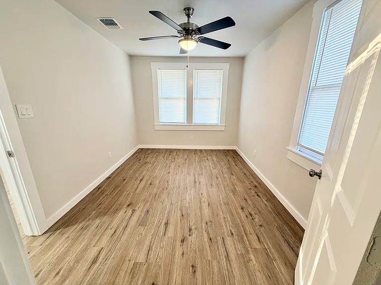 402 Eads Ave — Photo 6