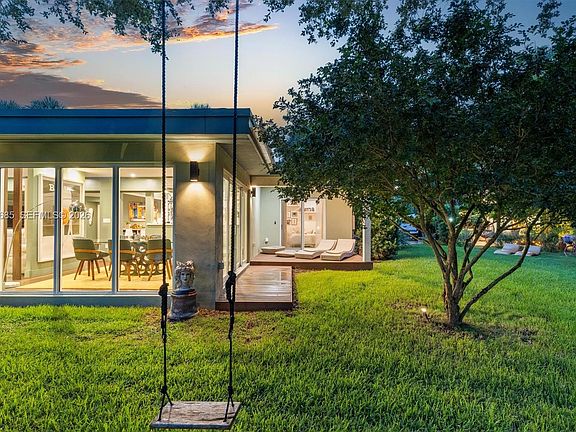 4th image of 11377 W Biscayne Canal Rd