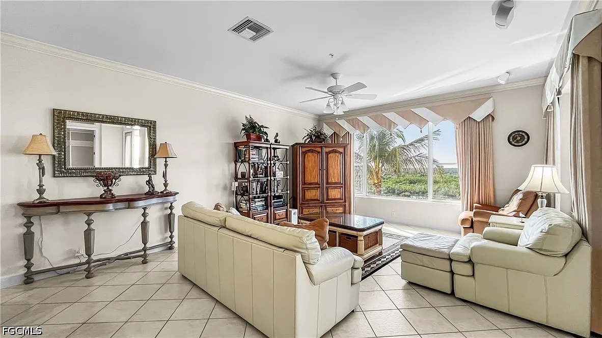 2 bed, 2.0 bath, 1938 sqft, $3,200 — Photo 3