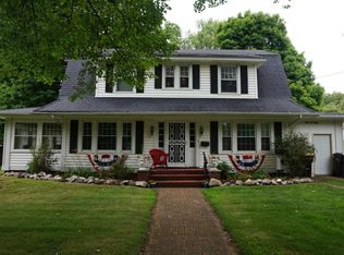 108 E Arlington St, Bangor, MI 49013