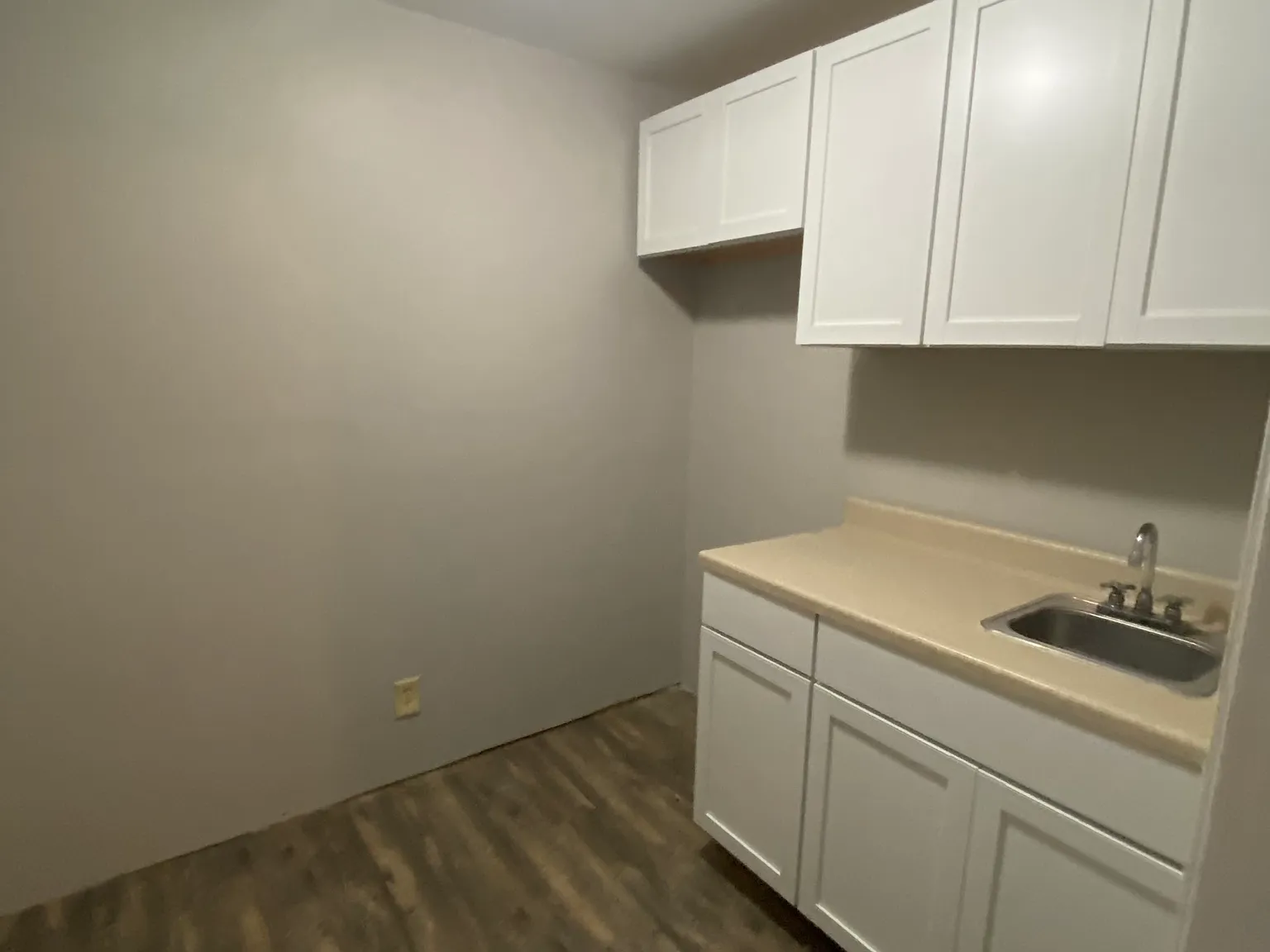 1 bed, 500 sqft, $450 — Photo 2