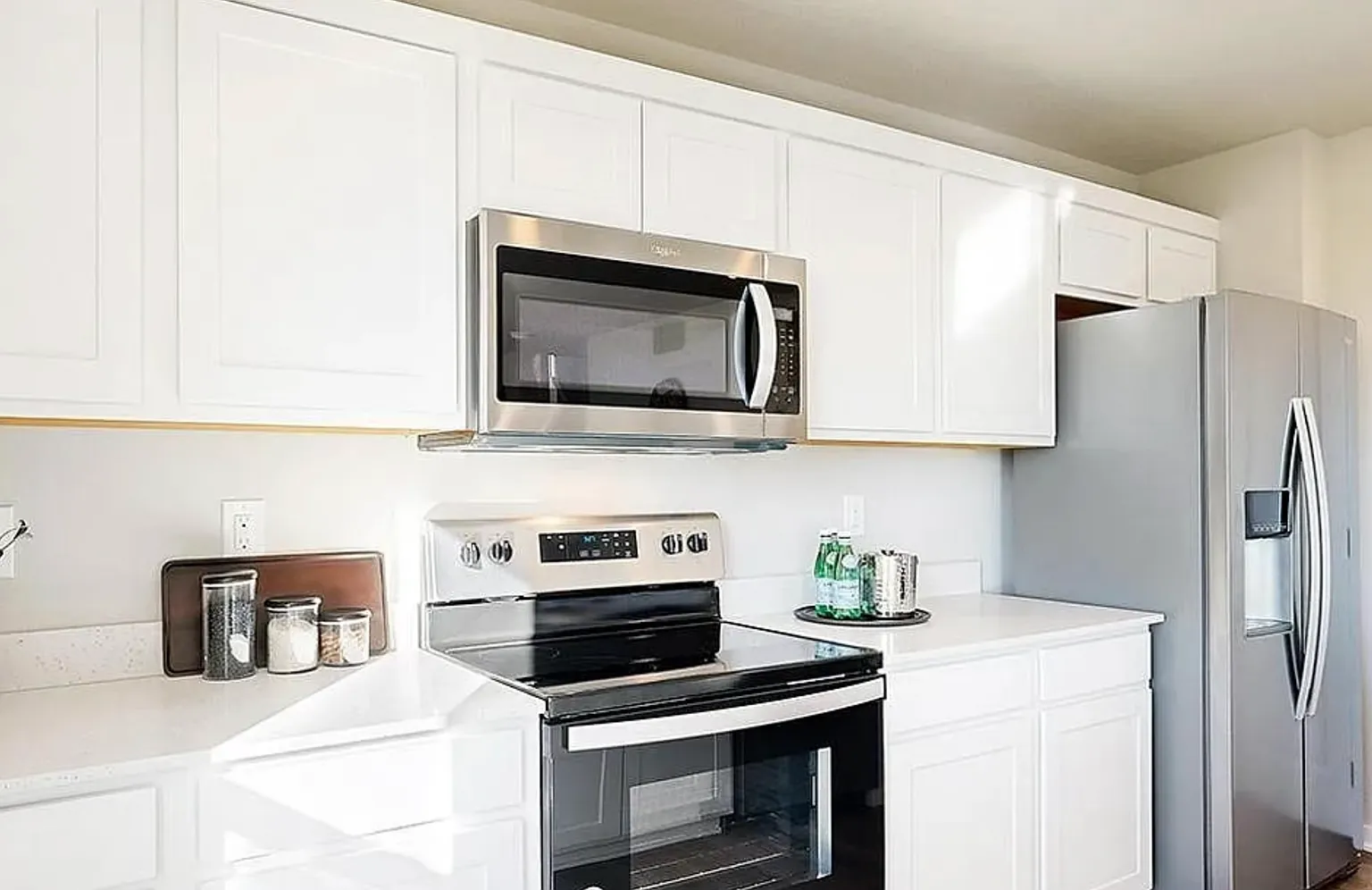 Nearly new home in Bennington! — Photo 4