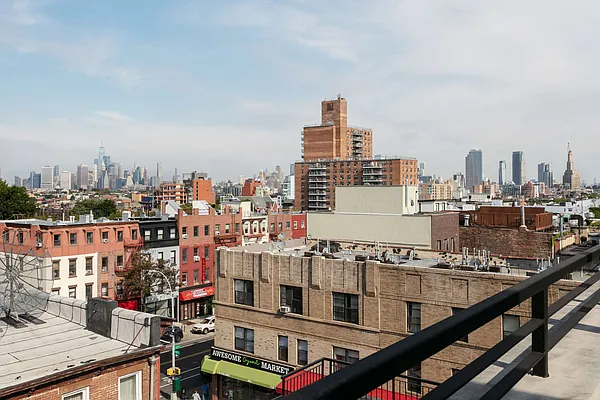 Sold by Compass | media 32