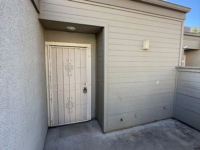 15766 Midwood Dr #4 — Photo 3