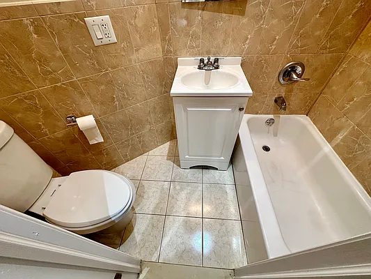 Rented by Owner | media 19