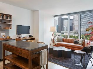 200 W Harrison St #1108, Chicago, IL 60607