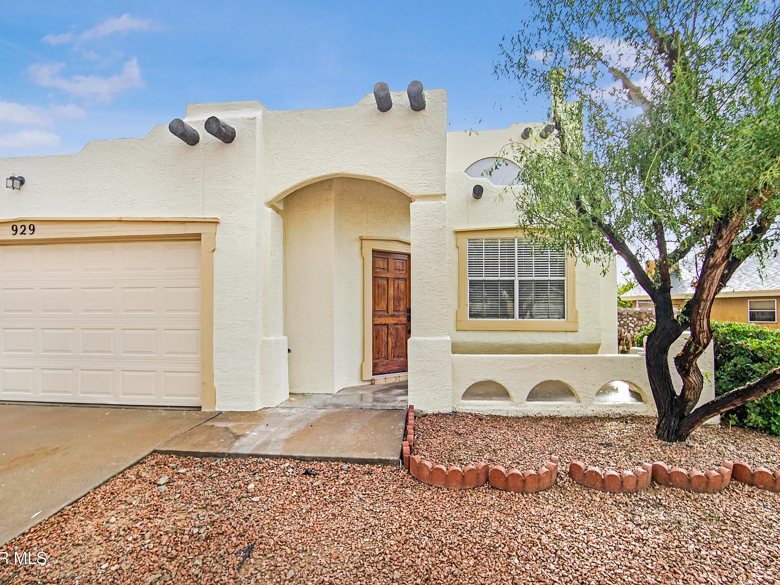 3 bed, 2.5 bath, 1461 sqft, $2,600 — Photo 3