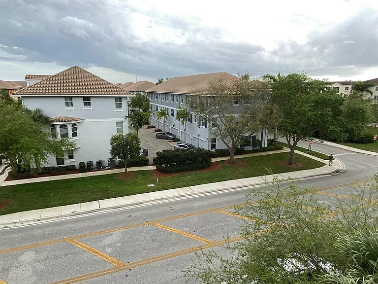 1690 Renaissance Commons Blvd #1418 — Photo 15