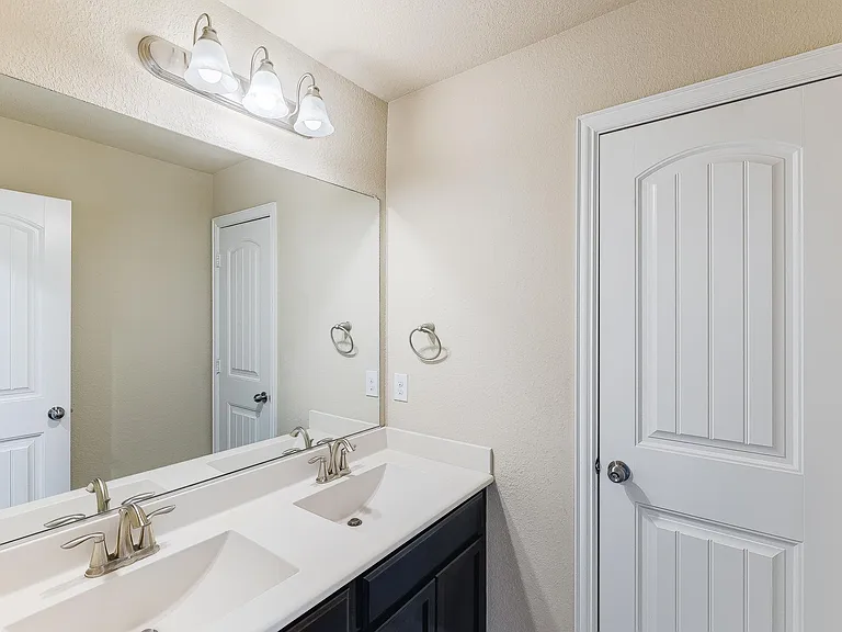 4713 Lake Cove Way — Photo 30