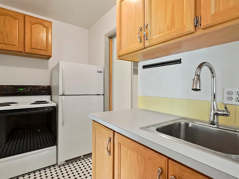 278 S Lincoln St #1 — Photo 3