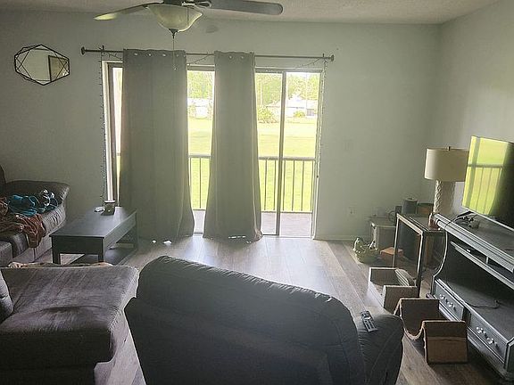 3rd image of 600 Domenico Cir Unit B9