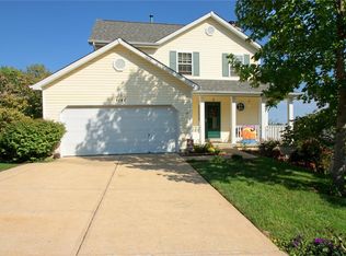 1141 Fenton Park Dr, Fenton, MO 63026
