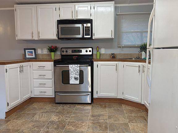 3rd image of 106 Sumac Ln