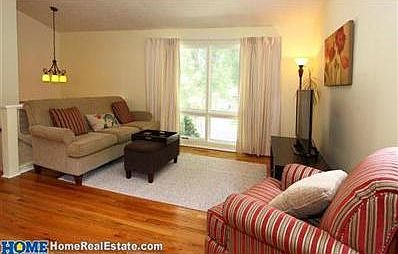 3rd image of 620 Glenhaven Dr