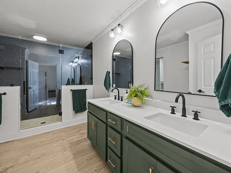 3057 Fountainview Ave — Photo 22